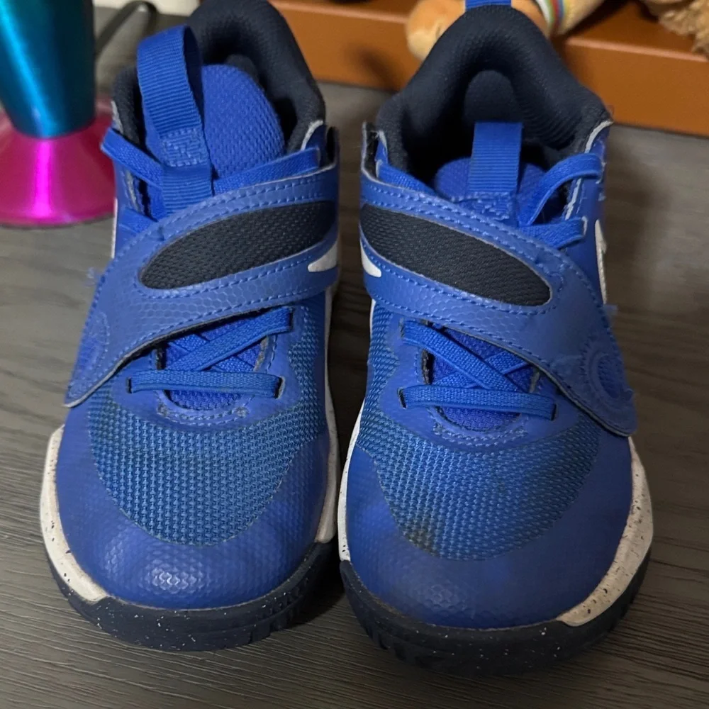 Nike Kids Royal Blue Basketball Sneakers - Picture 4 of 7